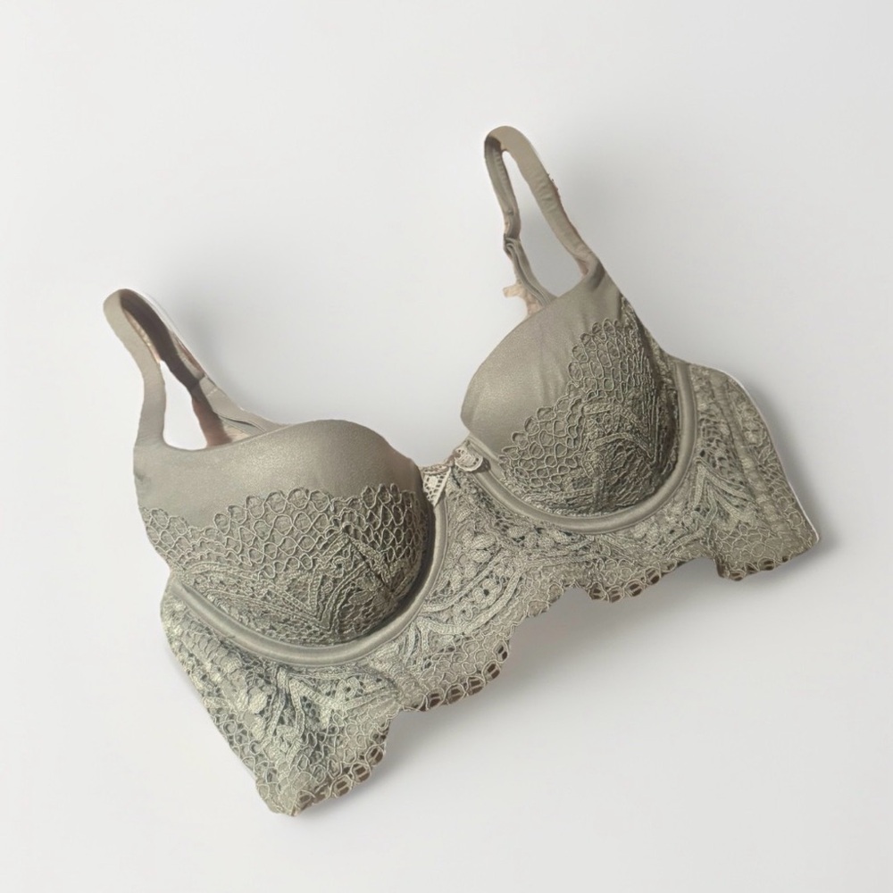 Victoria's Secret Lace Underwire Bra - Gray 32A